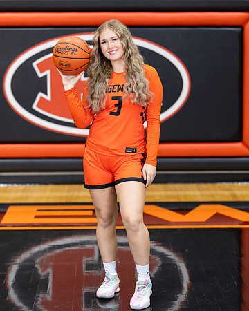BASKETBALL - Girls Senior Keria Schrock