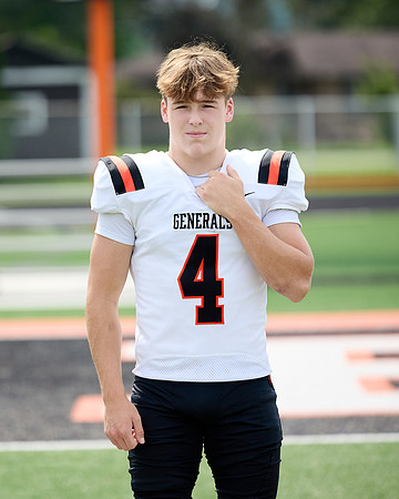 FOOTBALL - Senior Kory Belt