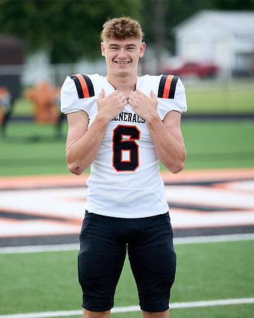 FOOTBALL - Senior Logan Wince