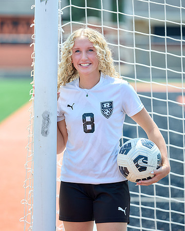 SOCCER - Senior Halle Wright